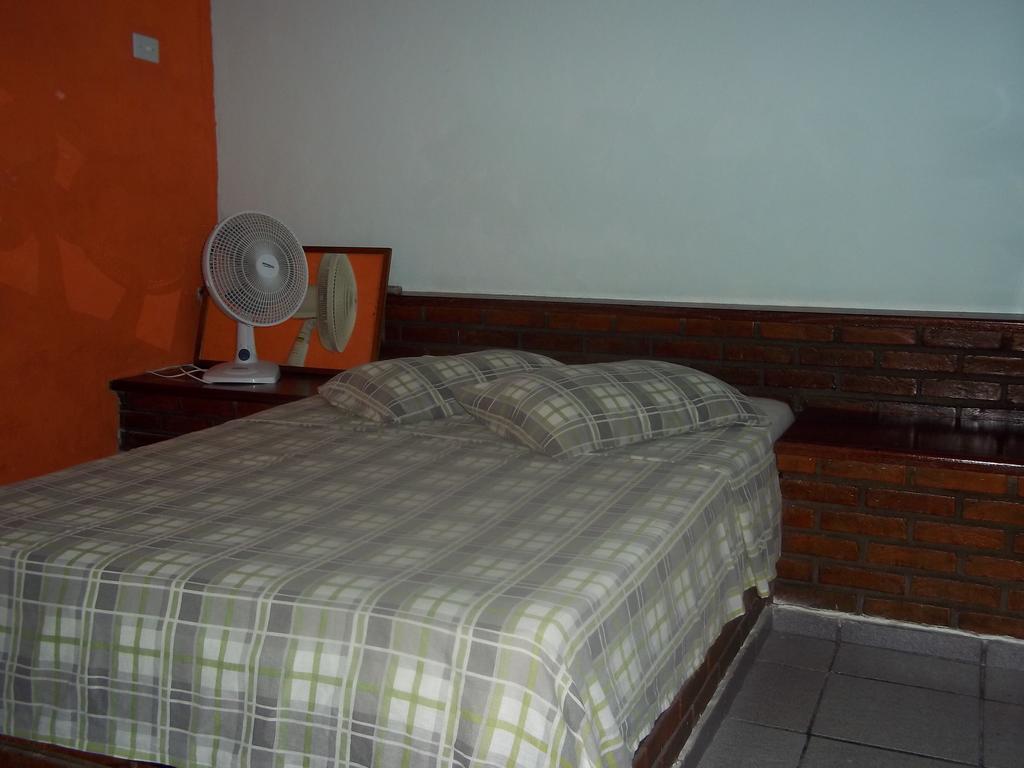 Pousada Riacho Doce Caraguatatuba Habitación foto